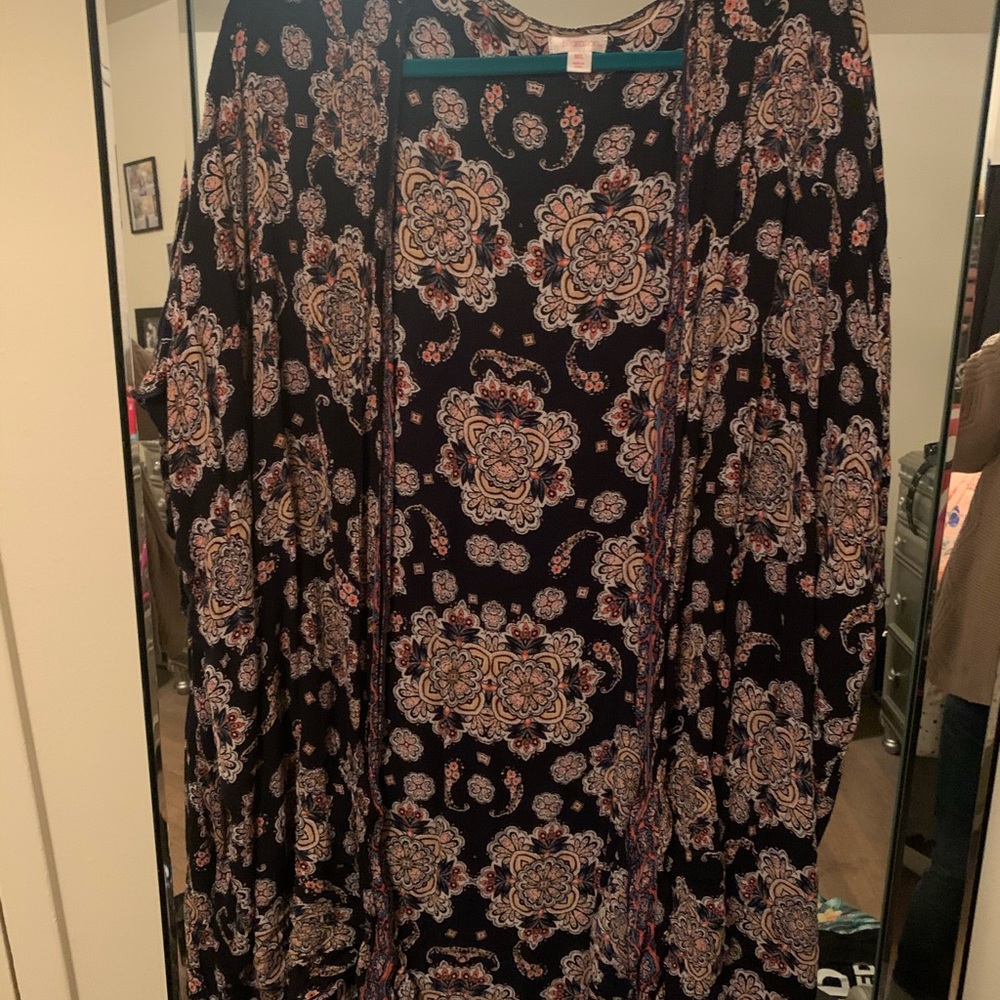 Kimono navy blue with cool flower design